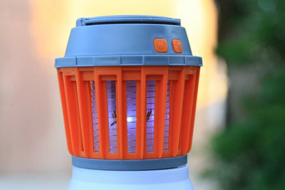 Solar LED Mückenlampe mit integrierter Laterne – Effektiver Insektenschutz und Beleuchtung für Garten und Camping