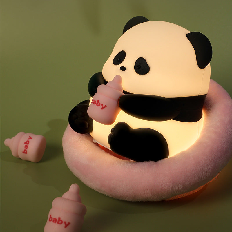 Quietsilicone Milchtrinkender Panda LED Nachtlicht - Perfektes Geschenk für Kinder und Mädchen