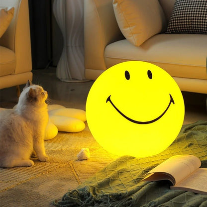 Smiley-Nachtlicht mit wiederaufladbarer LED und Touch-Schalter