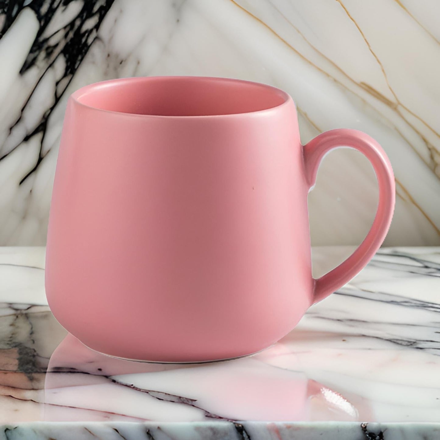 Vollfarbiger matter Kaffeebecher