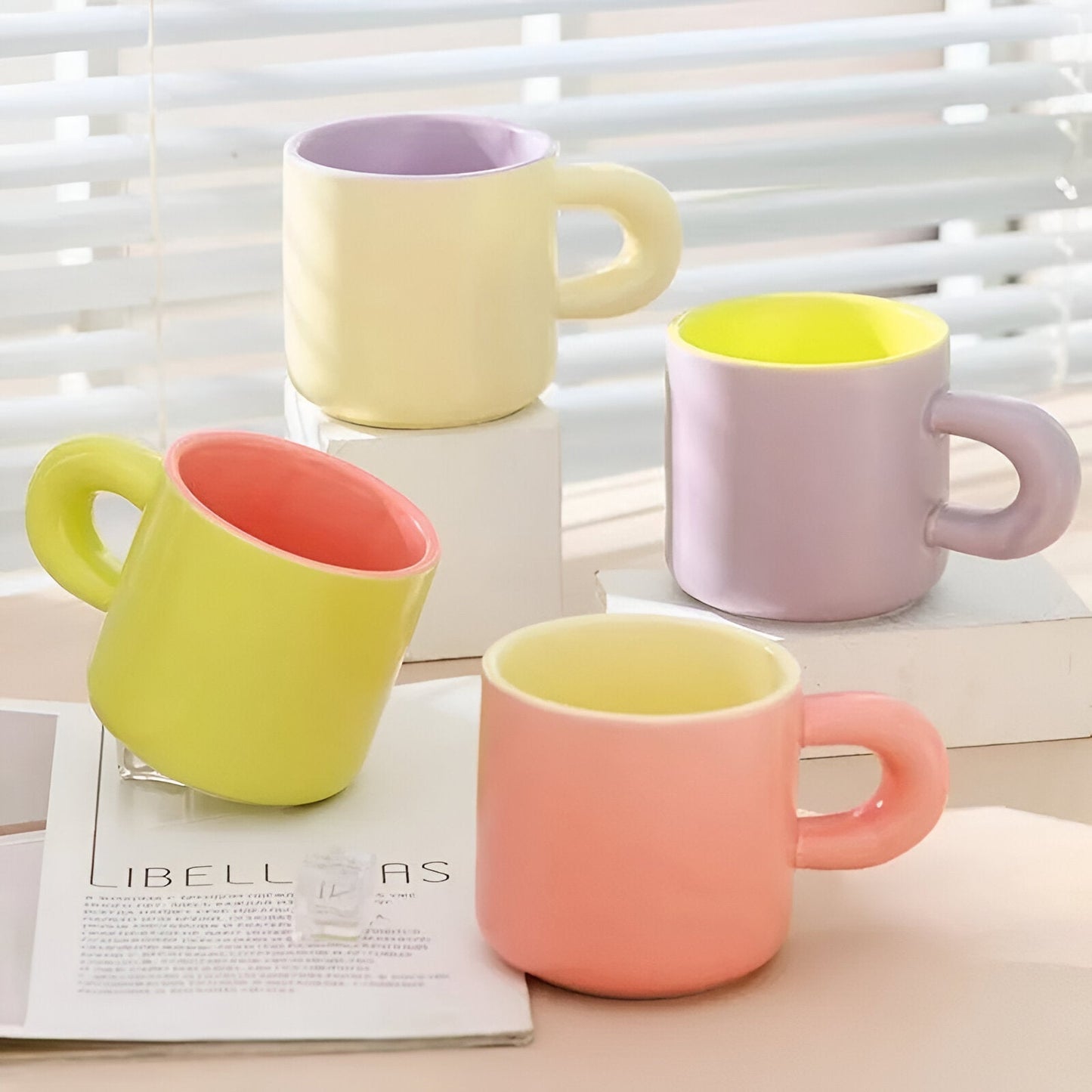 Zweifarbige Macaron Kaffeetasse