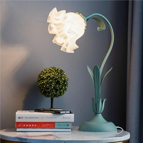 Garduru Adjustable Flower Tischlampe – Elegantes Design mit funktionaler Flexibilität