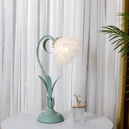 Garduru Adjustable Flower Tischlampe – Elegantes Design mit funktionaler Flexibilität