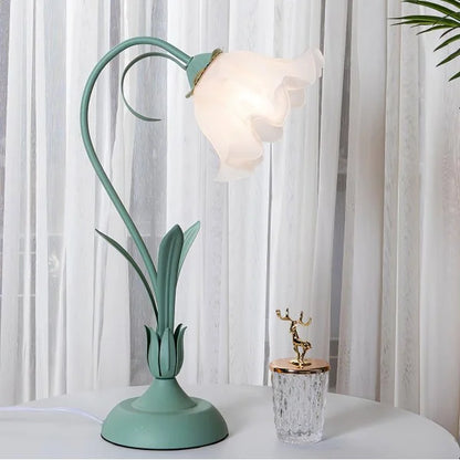 Garduru Adjustable Flower Tischlampe – Elegantes Design mit funktionaler Flexibilität
