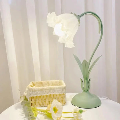 Garduru Adjustable Flower Tischlampe – Elegantes Design mit funktionaler Flexibilität