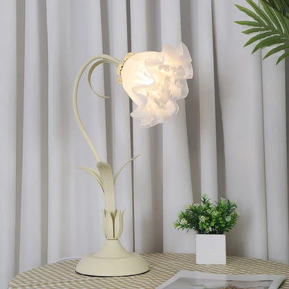 Garduru Adjustable Flower Tischlampe – Elegantes Design mit funktionaler Flexibilität