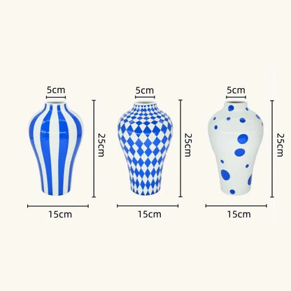 Lebhafte blaue geometrische Keramikvase