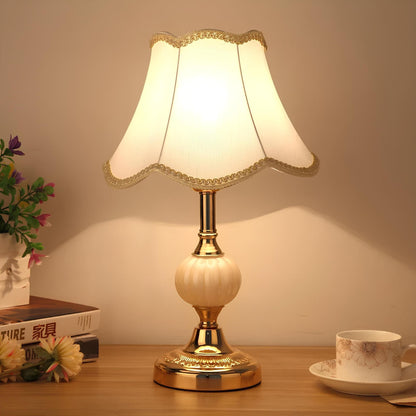 TimelessNordik – Retro-Tischlampe mit skandinavischem Charme