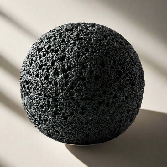 Skurrige schwarze Vulkanstein-Schüssel