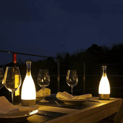 Dekorative Nachttischlampe Wiederaufladbar in Form einer Weinflasche – LED-Stimmungslicht mit dimmbarer Funktion