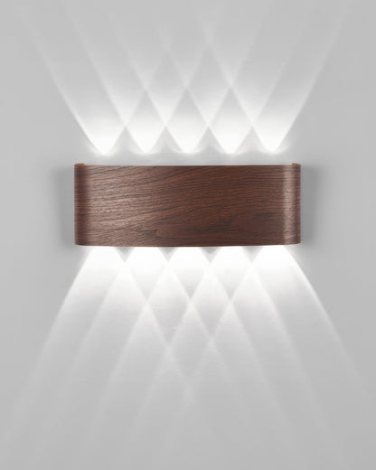 Lumina LED-Wandleuchte mit Holzmaserung