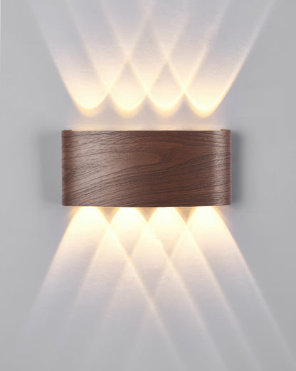 Lumina LED-Wandleuchte mit Holzmaserung