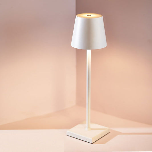 LumaRadiance Tischlampe – Klassische Eleganz für jedes Zuhause