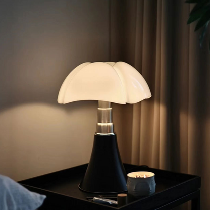 Garduru Klassische LED Lampe | Zeitloses Design | Warmweiß | Elegante Beleuchtung für Zuhause