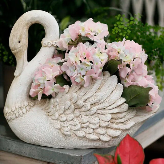 Schwan Eleganz: Gartenschaustück