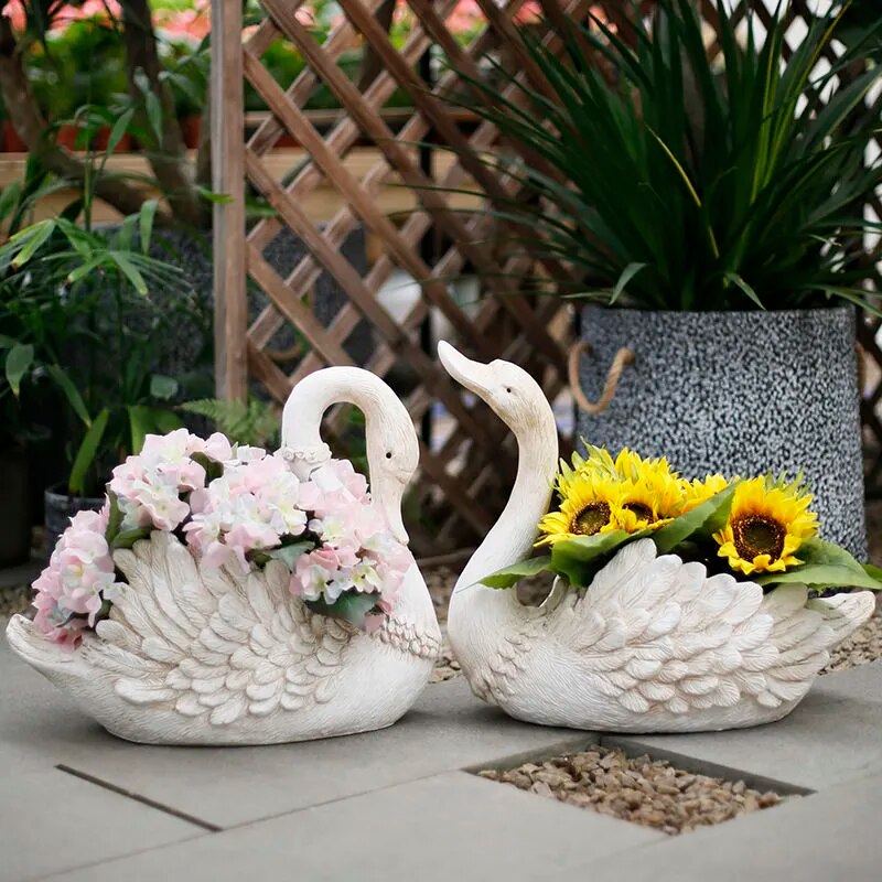 Schwan Eleganz: Gartenschaustück