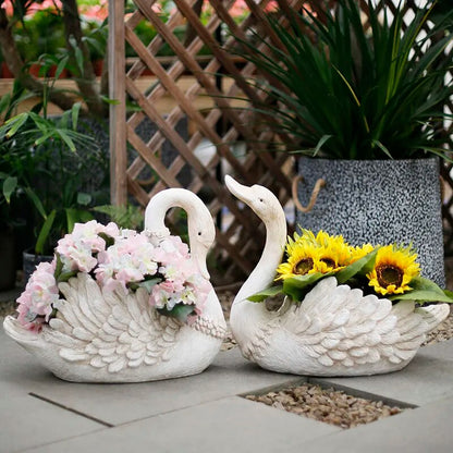 Schwan Eleganz: Gartenschaustück
