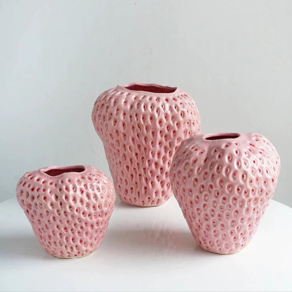 Garduru Strawberry Ceramic Vase