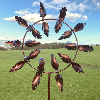 Magische Metall-Windmühle: Kinetic Windspinner für den Garten