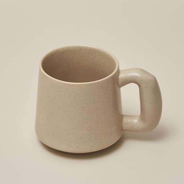 Elegante Kaffeetasse aus Keramik